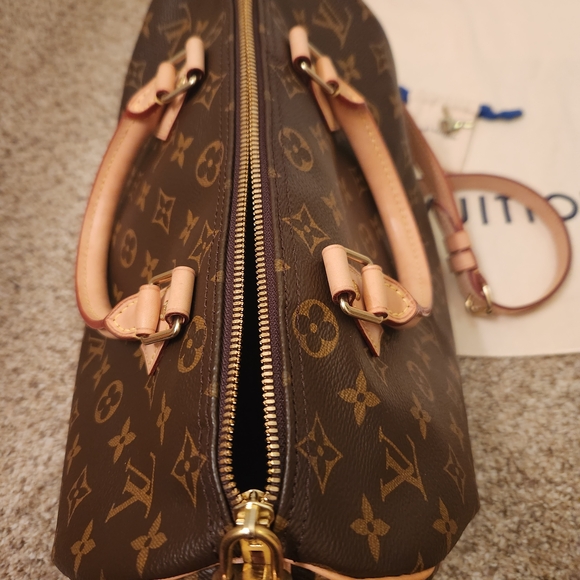 Louis Vuitton Brown Monogram Satchel with Tan Accents ,Speedy Bandouliere - Picture 5 of 8